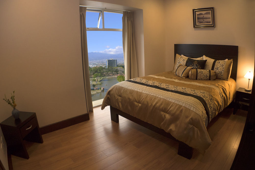 Torres Del Lago Suites And Apartments سان هوزيه المظهر الخارجي الصورة