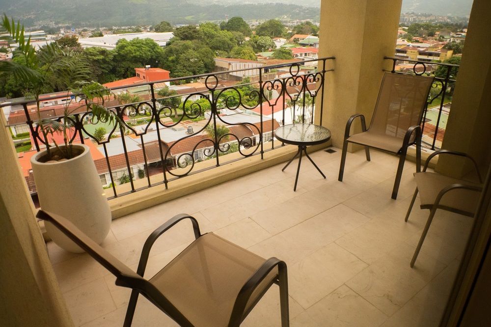 Torres Del Lago Suites And Apartments سان هوزيه المظهر الخارجي الصورة