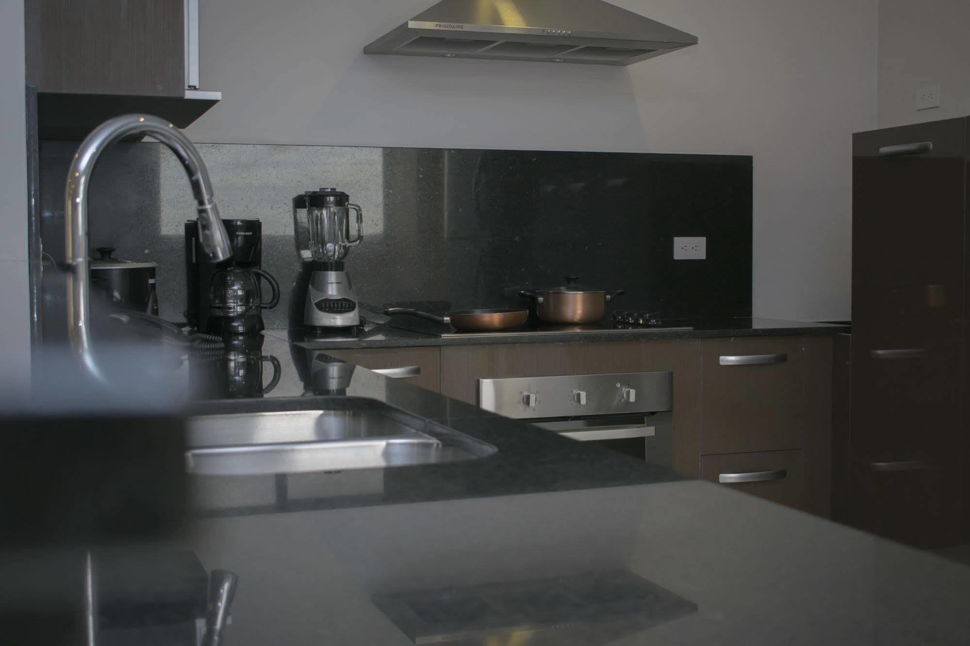 Torres Del Lago Suites And Apartments سان هوزيه المظهر الخارجي الصورة