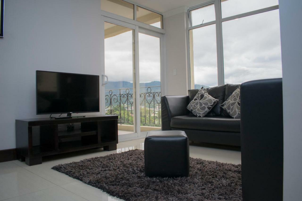 Torres Del Lago Suites And Apartments سان هوزيه المظهر الخارجي الصورة